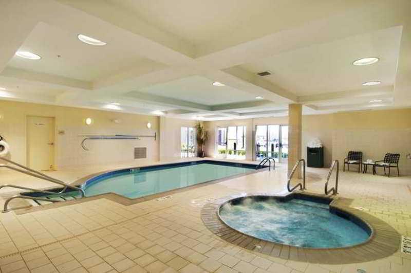 Hilton Garden North Quail Springs Hotel 3*