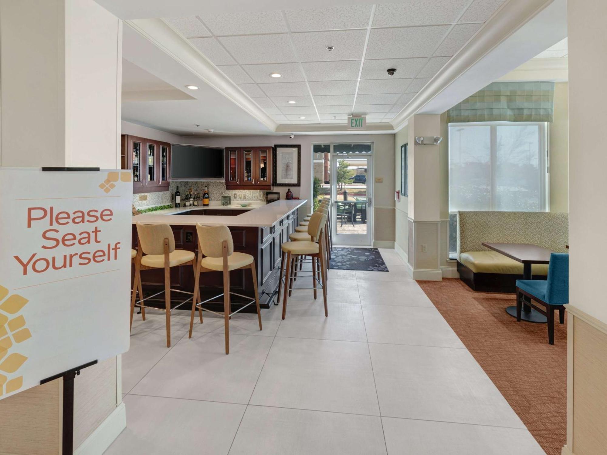 Hilton Garden North Quail Springs Hotel 3*