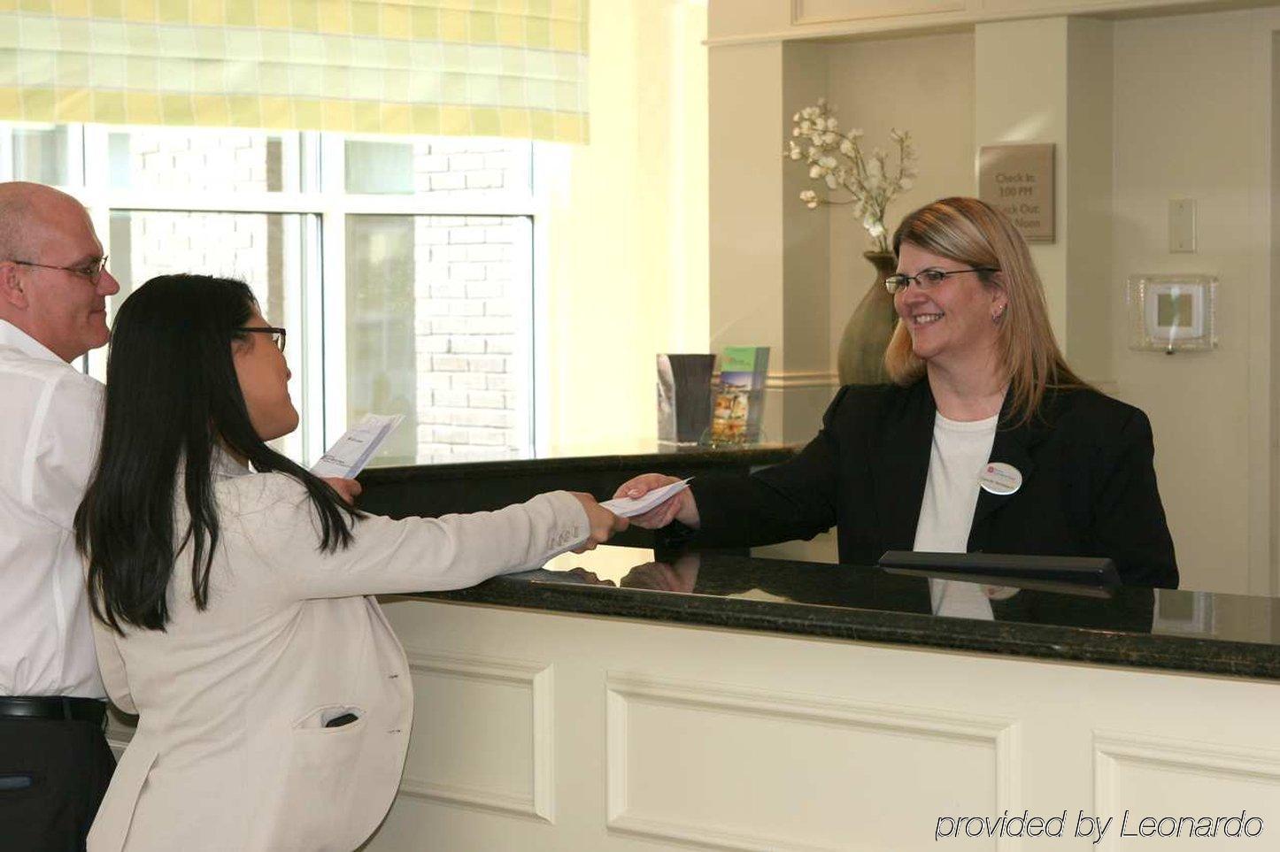 Hilton Garden North Quail Springs 3*